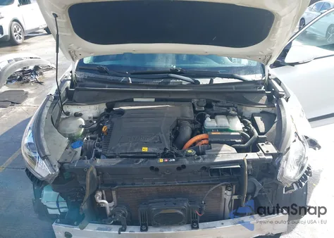 2017 Kia Niro Ex from USA, damaged, VIN KNDCC3LC8H5057038